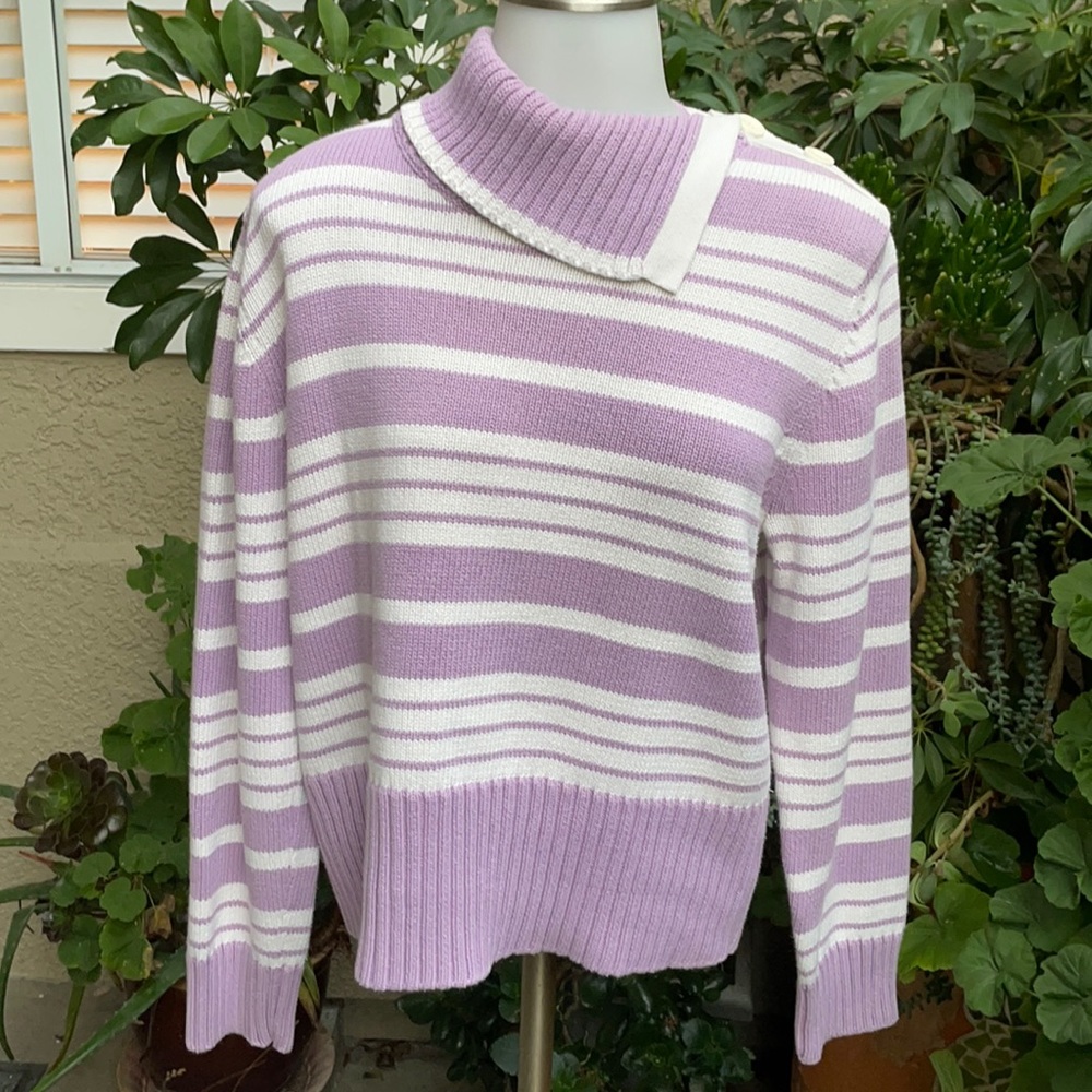 New vintage lavender/white knitted cotton sweater